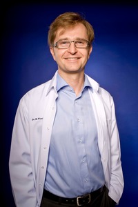 Dr Macin Wisniewski
